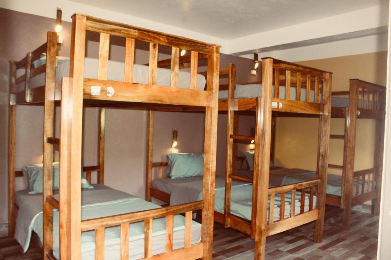 Bac Kan Ba Be Hostel מראה חיצוני תמונה